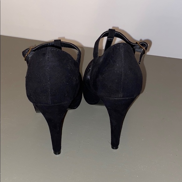 Call It Spring Black Heel!! - Picture 4 of 5